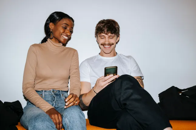 jinsi ya kujua rafiki anachukia mpenzi wako